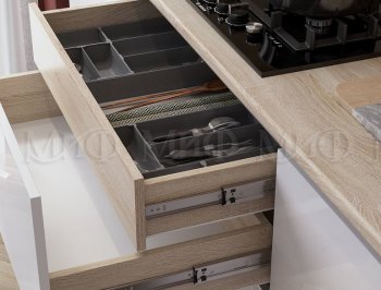 Кухонный гарнитур 2600 мм Карина (Миф) в Асбесте - asbest.mebel-e96.ru