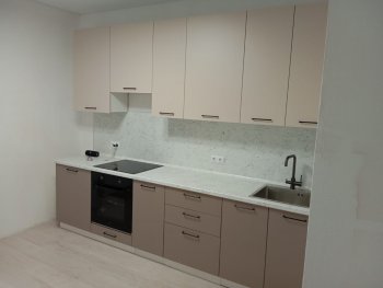 Кухонный гарнитур высокий Латте 3000 мм, Стол. 26 мм в Асбесте - asbest.mebel-e96.ru